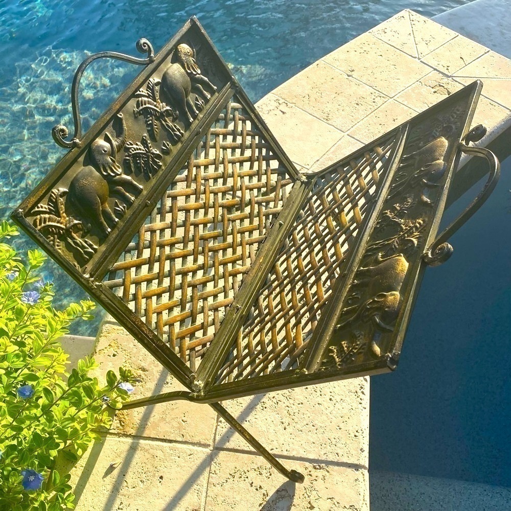 Elephant magazine rack oiled bronze copper metal lattice palm tree folding stand
